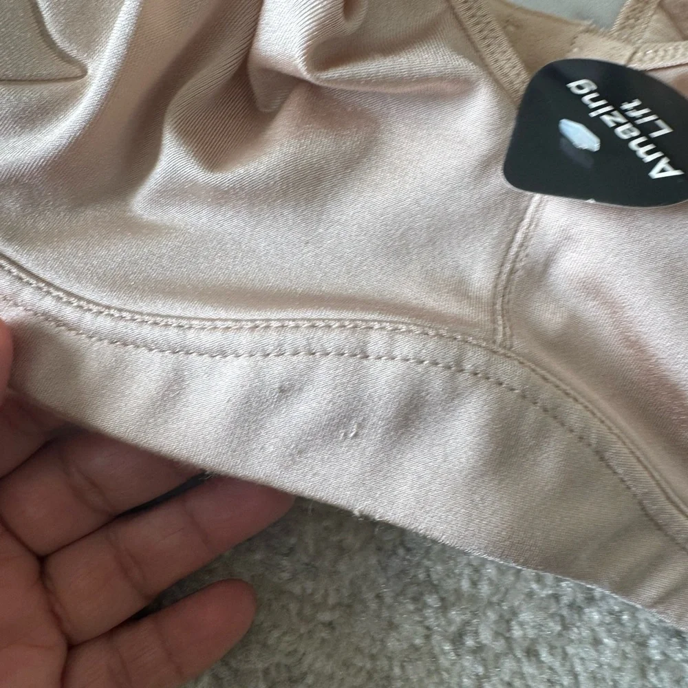 Bali bra NWT bundle - Picture 9 of 13